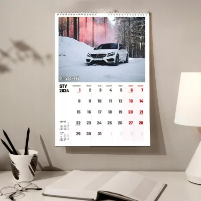 Kalendarz ścienny Na Rok 2024 Mercedes Wieloplanszowy A3