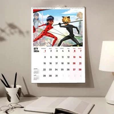 Kalendarz ścienny Na Rok 2024 Biedronka I Czarny Kot Wieloplanszowy A4