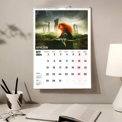 Kalendarz ścienny Na Rok 2024 Merdia Waleczna Wieloplanszowy A4